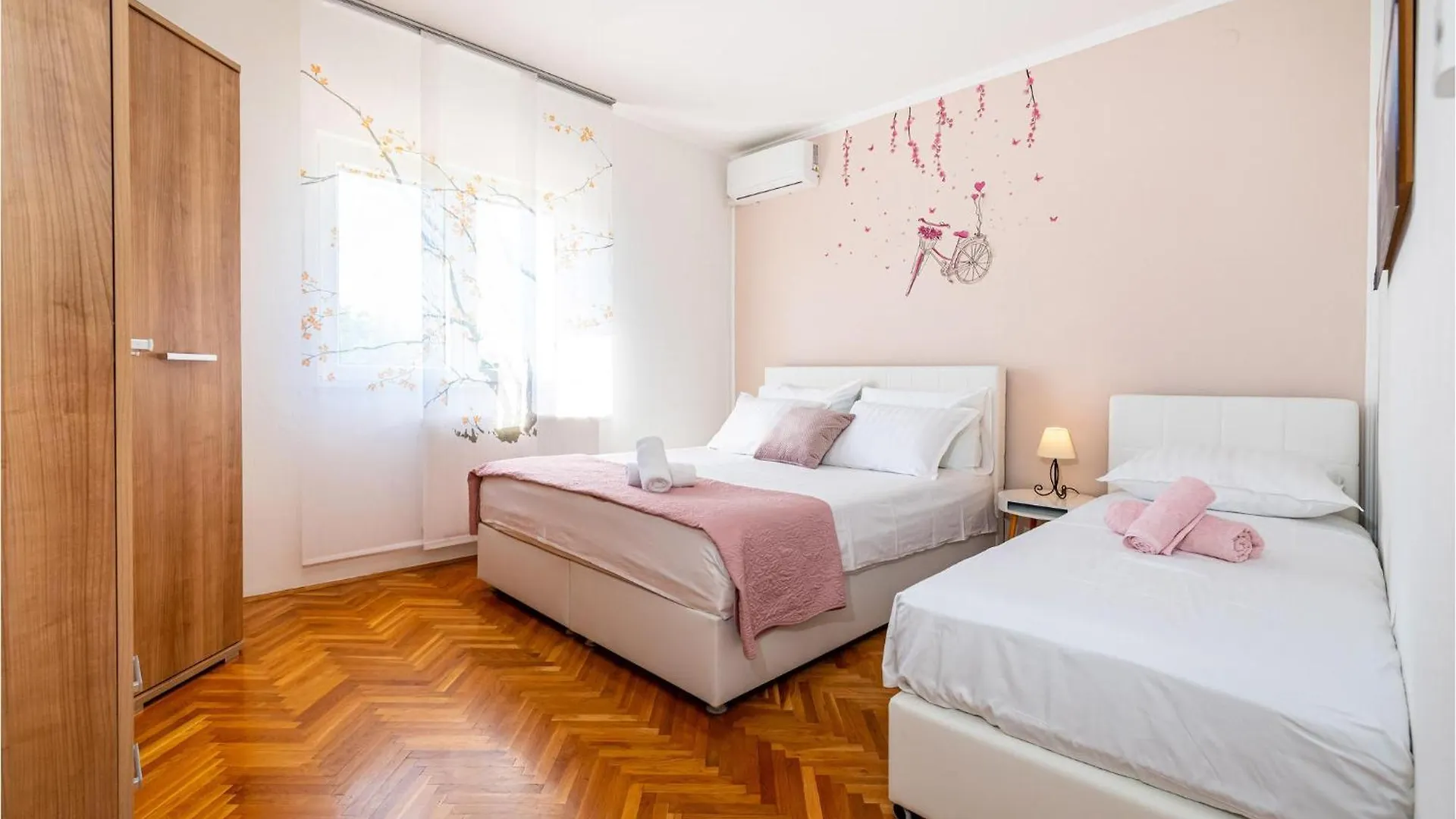 Дом отдыха 3 Bedroom Gorgeous Home In Zadar Murvica
